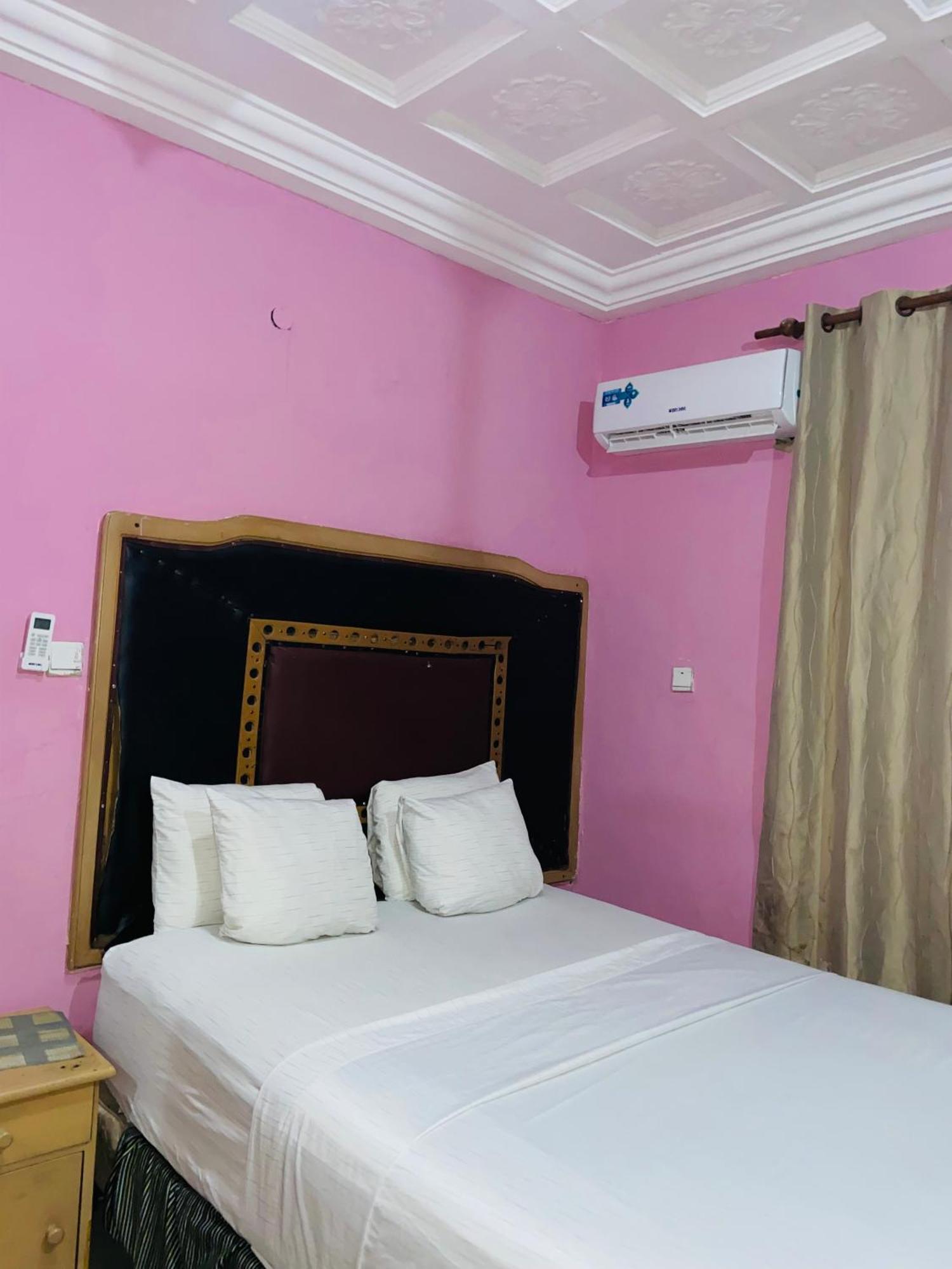 Heavens Gate Hotel Accra Kültér fotó