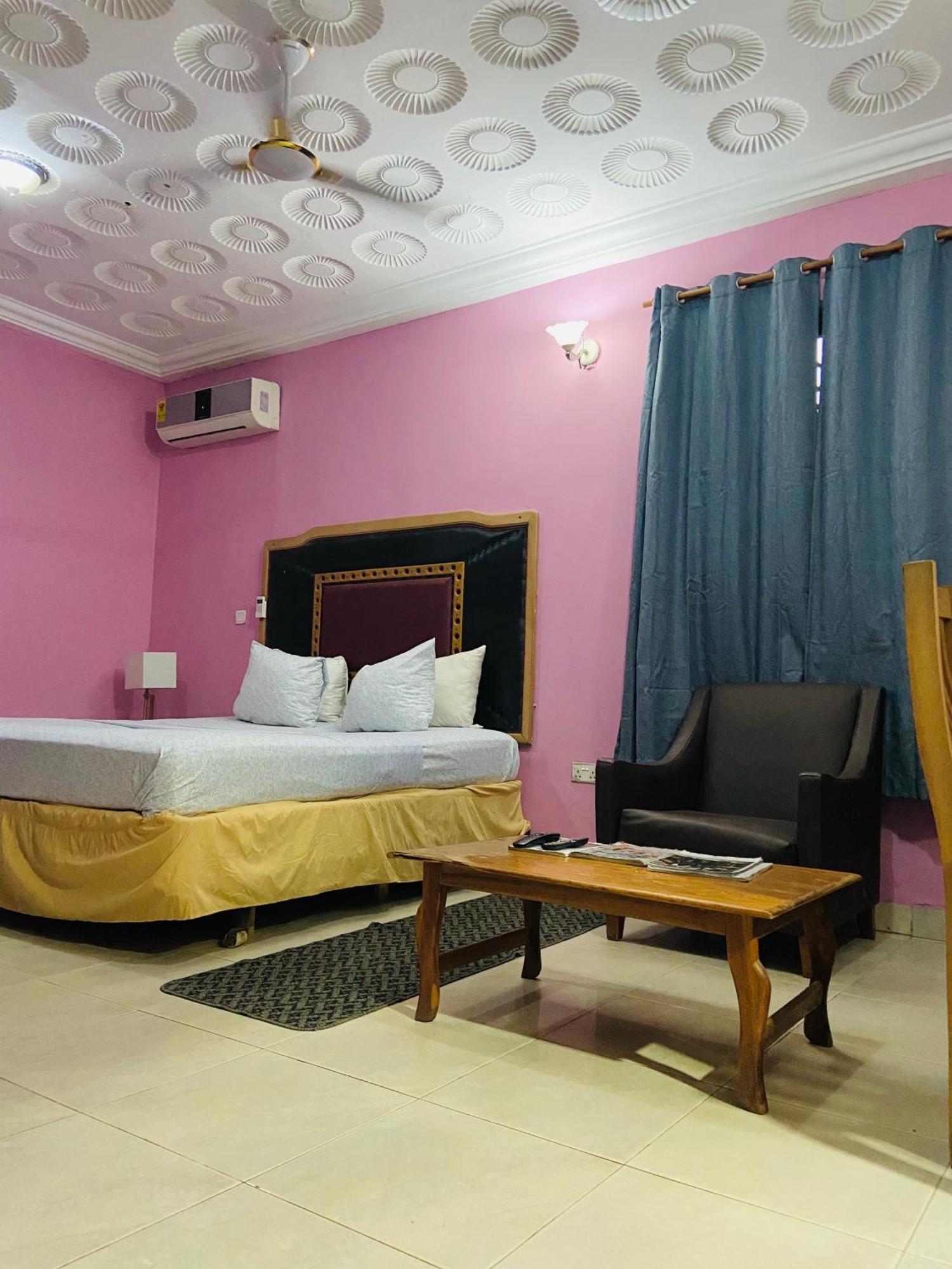 Heavens Gate Hotel Accra Kültér fotó