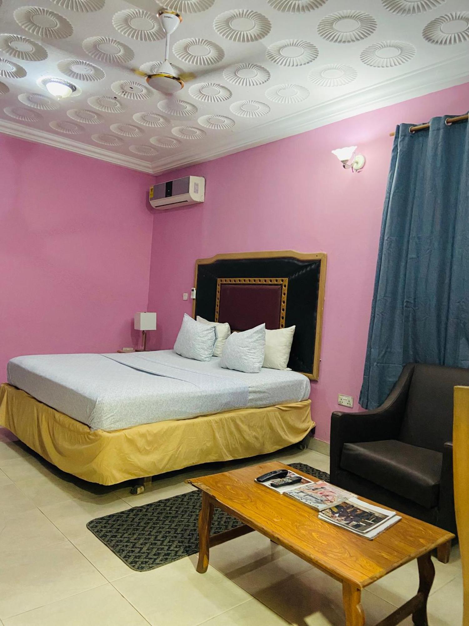 Heavens Gate Hotel Accra Kültér fotó