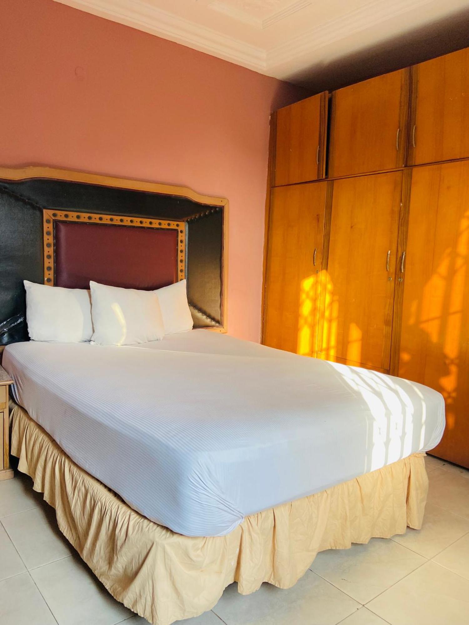 Heavens Gate Hotel Accra Kültér fotó